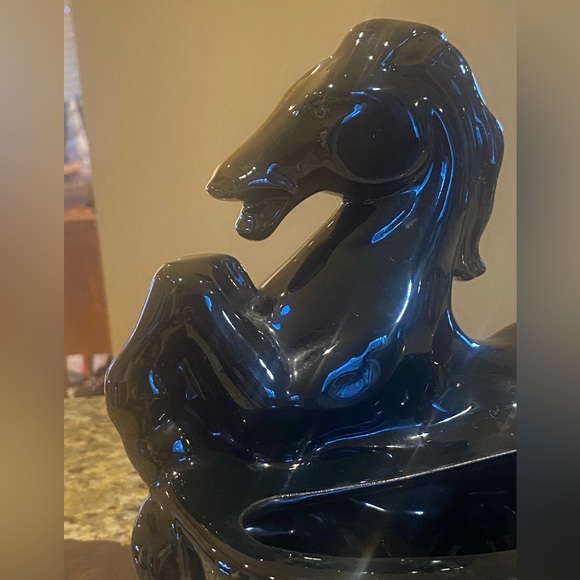 Mid- century black stallion ceramic planter - Picture 9 of 9